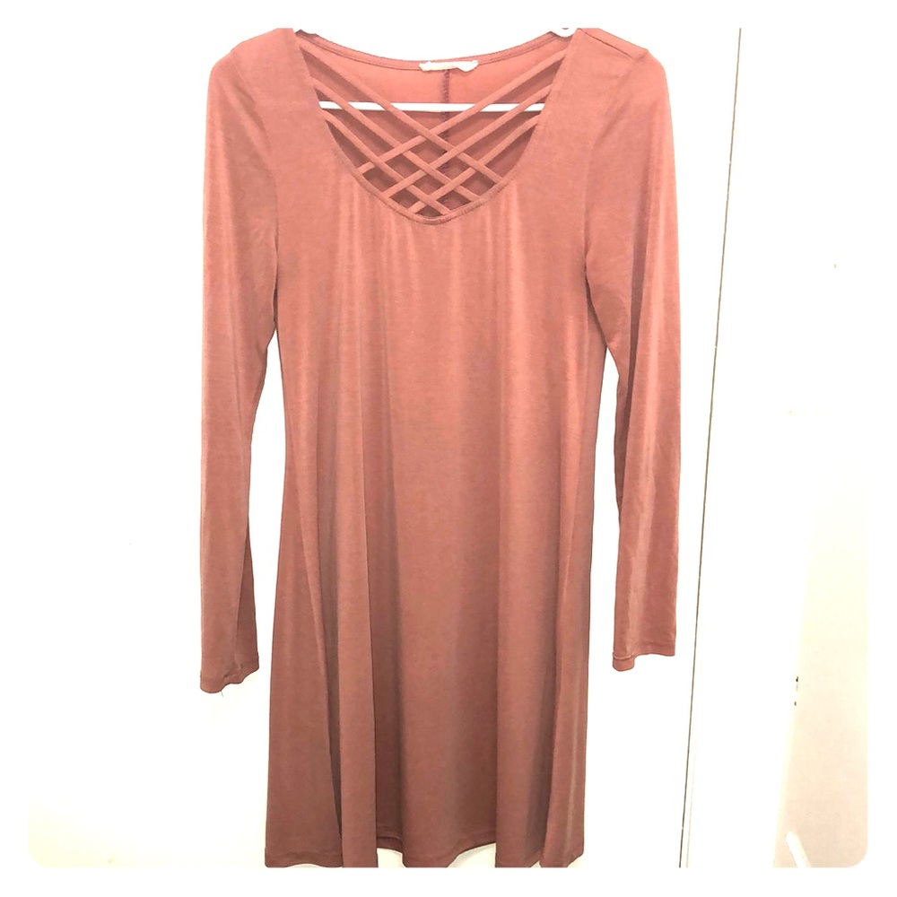 Entro Long Sleeve Criss Cross Neck Detail Dress